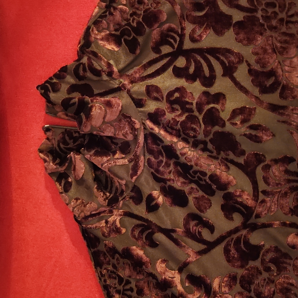 Shirt - Picture 2 of 4